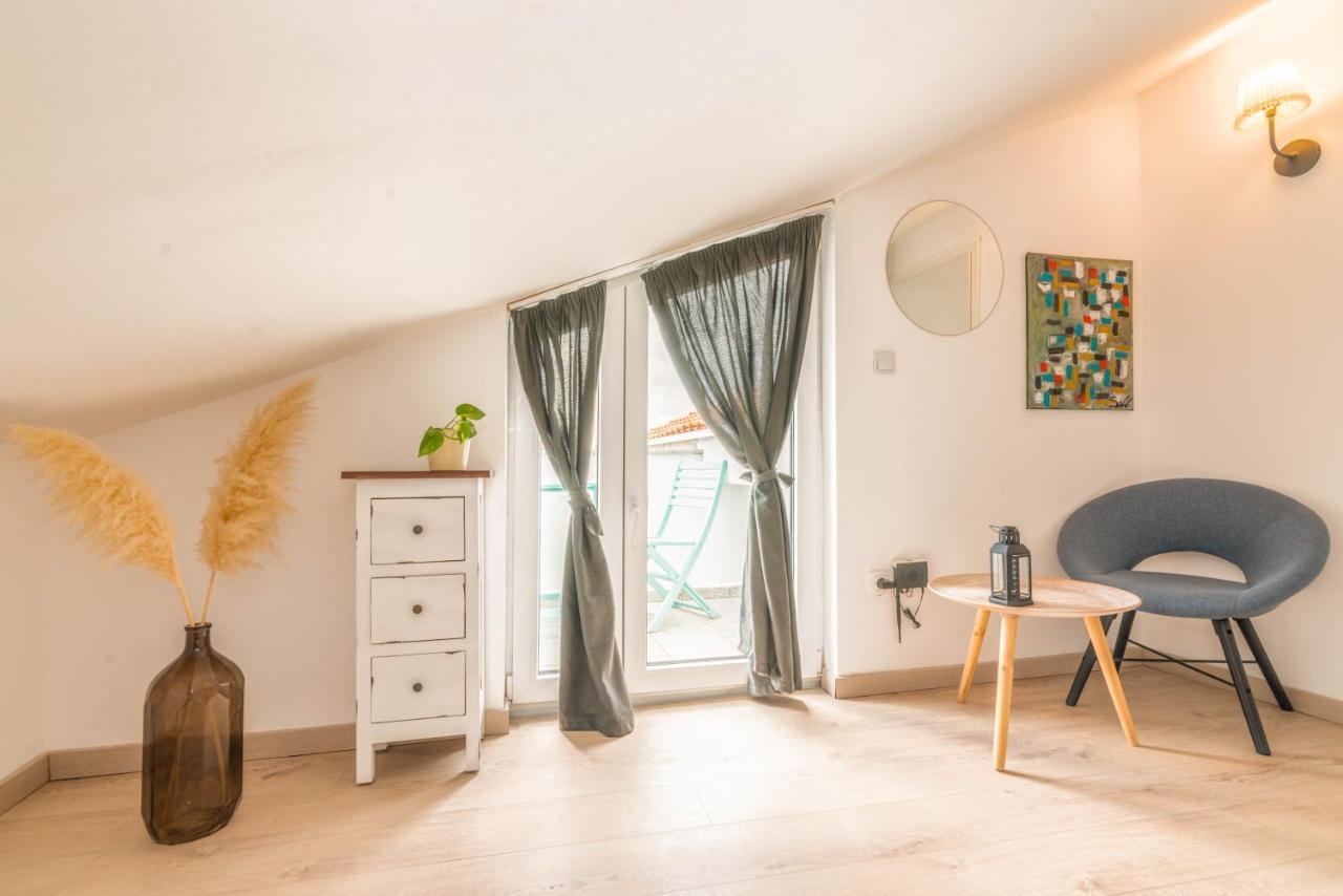 Apartment Egon Malinska Bagian luar foto