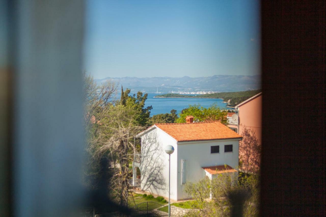 Apartment Egon Malinska Bagian luar foto